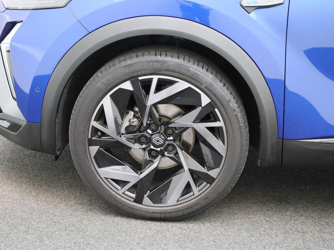 Renault CAPTUR 1.3 mild hybrid 160Pk esprit Alpine | Navigatie | Camera Rondom | Schuif/Kantel Dak | Stoelverwarming | Android & Apple Carplay | Harman/Kardon Audio | Dodenhoeksensoren