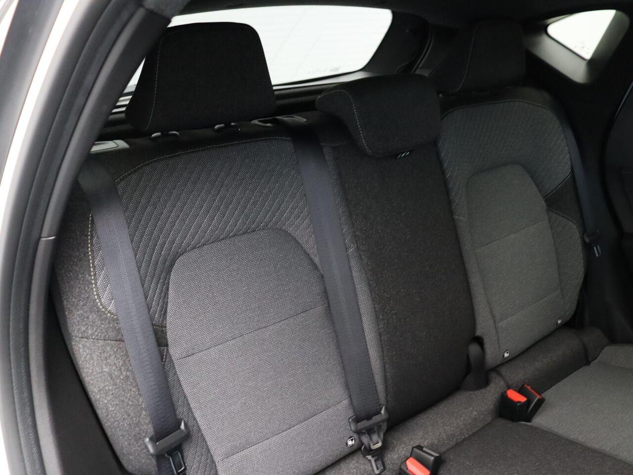 Renault CAPTUR 1.0 TCe 90 techno | Stoel en Stuur verwarming | Achteruitrijcamera | Cruise control |