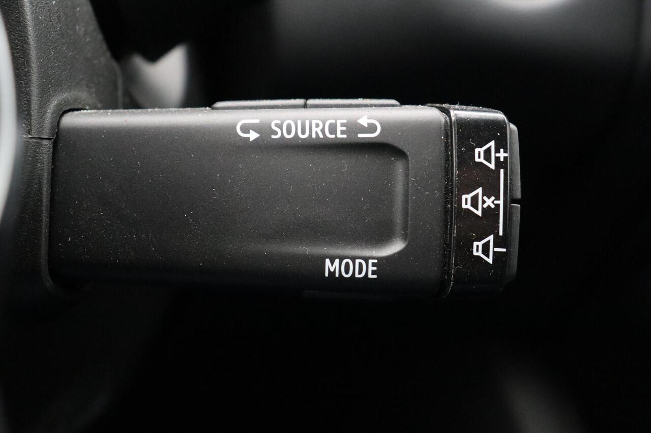 Renault CAPTUR 1.6 E-Tech Hybrid 145 Techno | LED | Clima | Keyless | Achteruitrijcamera | Groot scherm |