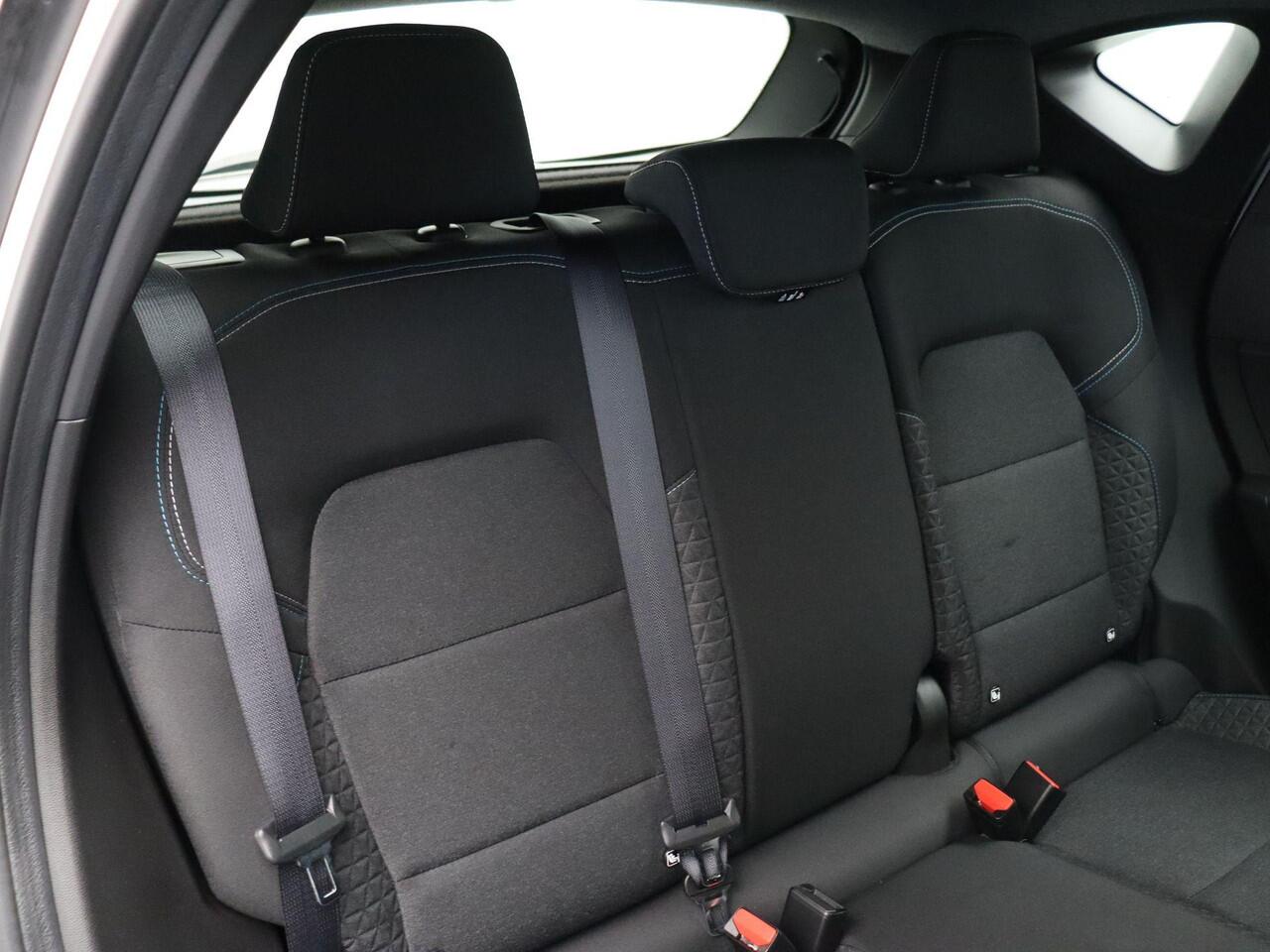 Renault CAPTUR TCe 90pk evolution | 17" LMV | Stoelverwarming | Achteruitrijcamera |