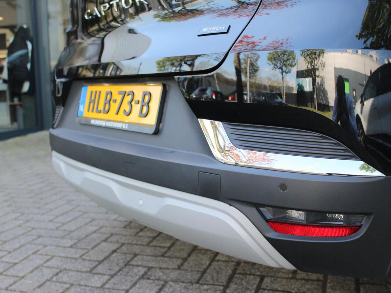 Renault CAPTUR 1.6 E-Tech Full Hybrid 145 Techno AUTOMAAT / 9,3'' NAVI / 10,25'' DASHBOARD / CAMERA / CRUISE / CLIMATE / PDC V+A / APPLE CARPLAY / ANDROID AUTO / PRIVACY GLASS / 17''