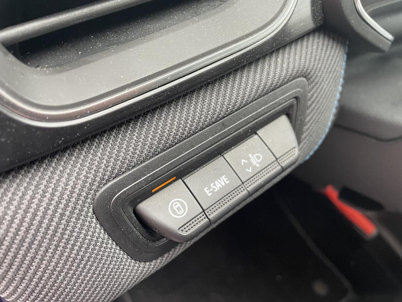 Renault CAPTUR 1.6 E-Tech full hybrid 145 esprit Alpine / Pack advanced driving assist / Pack Light & Sound / Pack winter / Pack navigation urban / Vraag naar beschikbaarheid