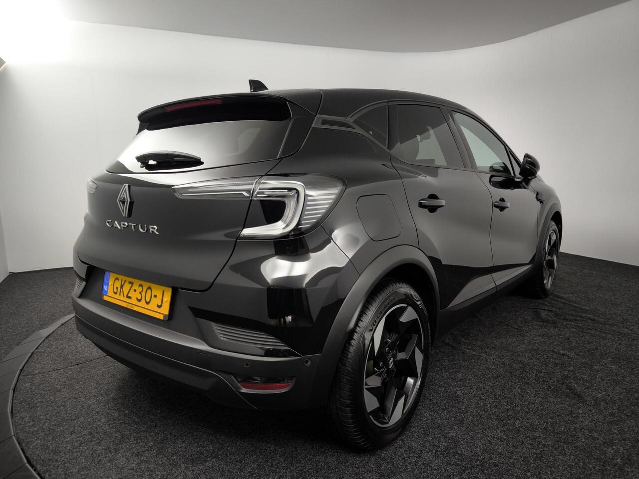Renault CAPTUR 1.0 TCe 90 techno Navigatie Google | Climate control | Cruise control | Licht en regensensor |
