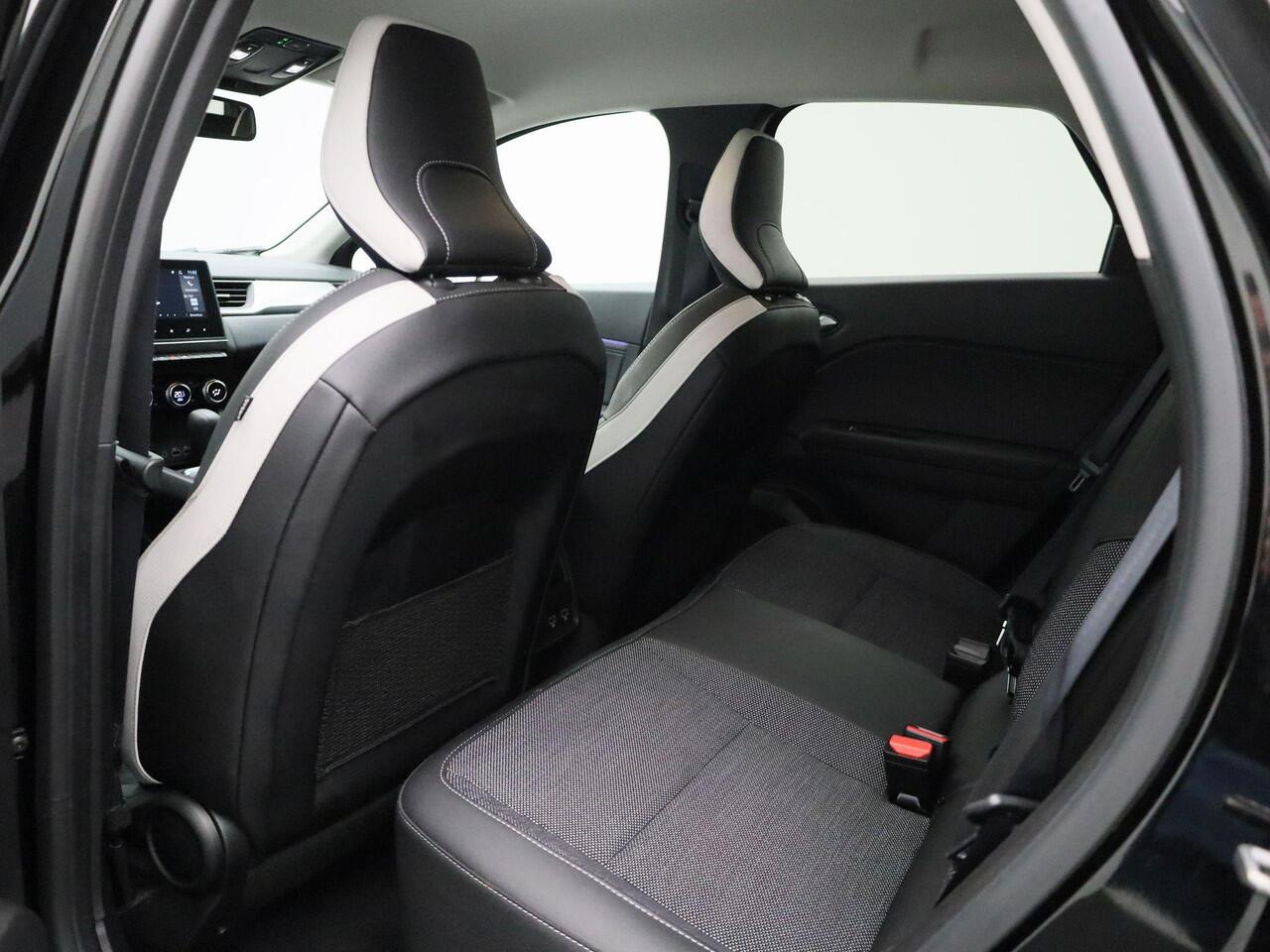 Renault CAPTUR 1.6 E-Tech full hybrid 145 techno | All-Seasonbanden | Camera | PDC Voor+Achter | Full-Map Navigatie | LED Pure Vision | 17" LMV | Cruise Control & Snelheidsbegrenzer | Keyless | Apple Carplay & Android Auto