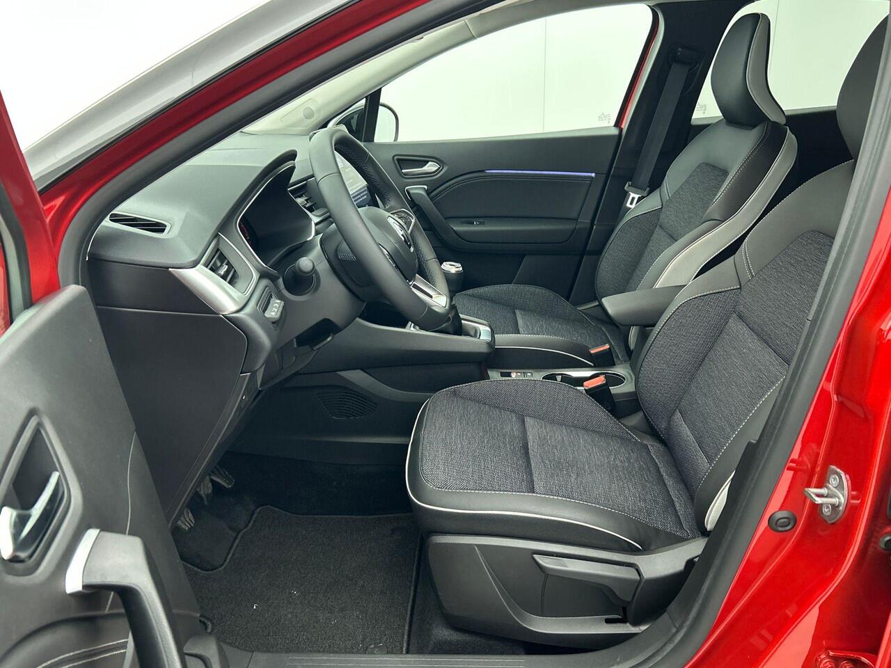 Renault CAPTUR 1.0 TCe Techno 90PK | Navigatie 9,3'' | Stoel en Stuurverwarming | Achteruitrijcamera | Climate Control | Parkeersensoren | Carplay | Lichtmetalen velgen 17"