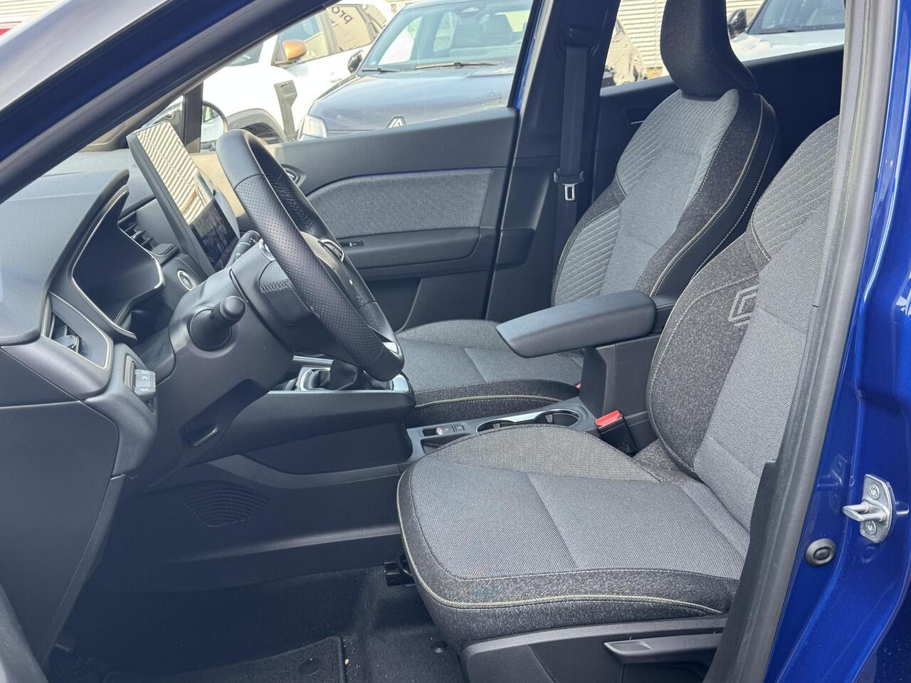 Renault CAPTUR 1.0 TCe 90 techno / NAVIGATIE INC. APPLE & ANDROID AUTO / STOEL & STUURWIELVERWARMING / CLIMATE CONTROL /