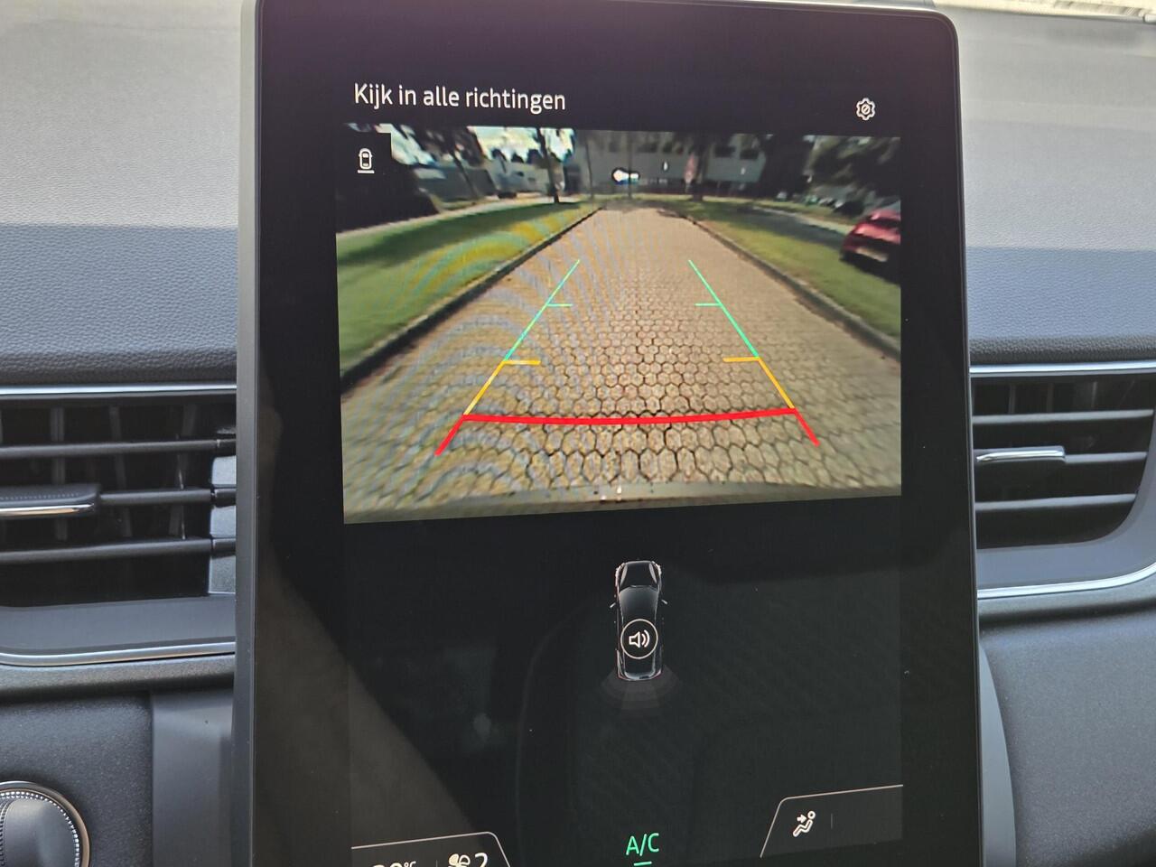 Renault CAPTUR 1.8 E-Tech full hybrid 160 Techno / Vraag naar Beschikbaarheid / Navigatie via Apple Carplay / Android Auto / Adaptieve Cruise Control / Achteruitrijcamera / Sensoren Achter /