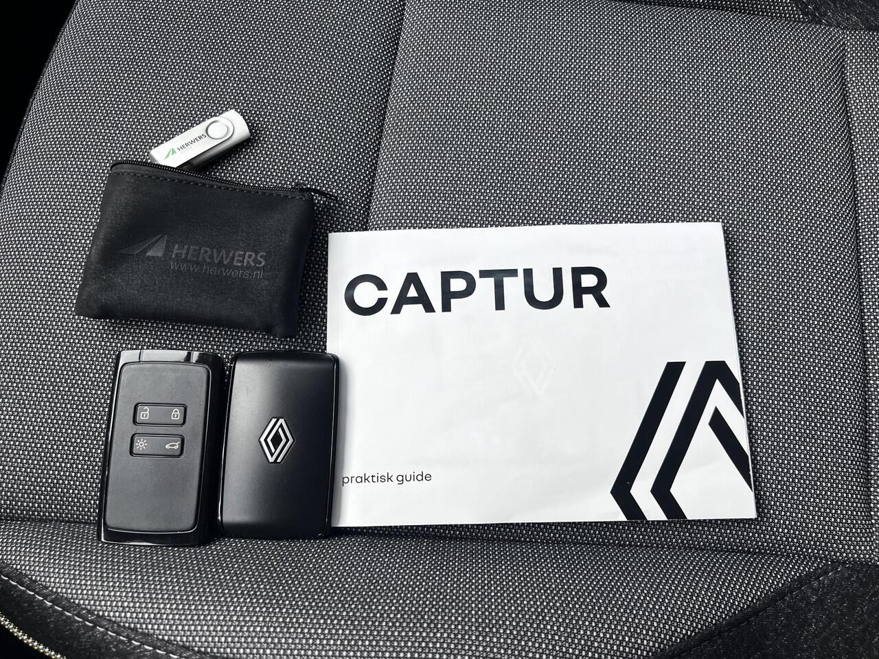 Renault CAPTUR 1.8 E-Tech full hybrid 160 Techno / Vraag naar Beschikbaarheid / Navigatie via Apple Carplay / Android Auto / Adaptieve Cruise Control / Achteruitrijcamera / Sensoren Achter /