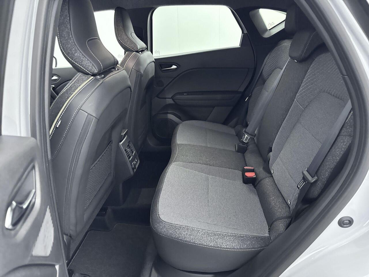 Renault CAPTUR 1.3 Mild Hybrid Techno 160PK | Automaat | Google Navigatie | Adaptieve Cruise Control | Dodehoekdetectie | Apple CarPlay & Android Auto