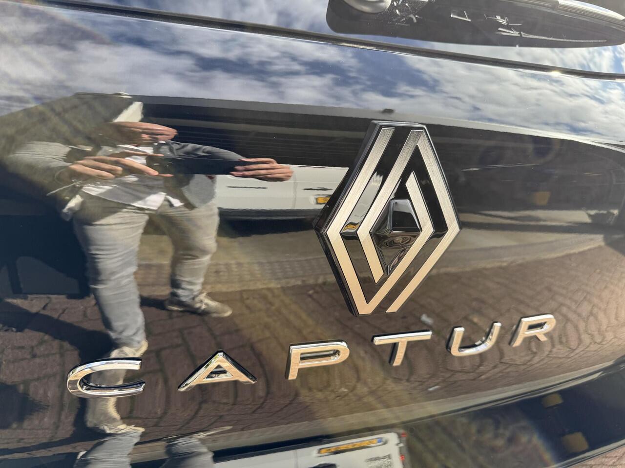 Renault CAPTUR 1.8 E-Tech full hybrid 160 Techno+Pack Winter!!