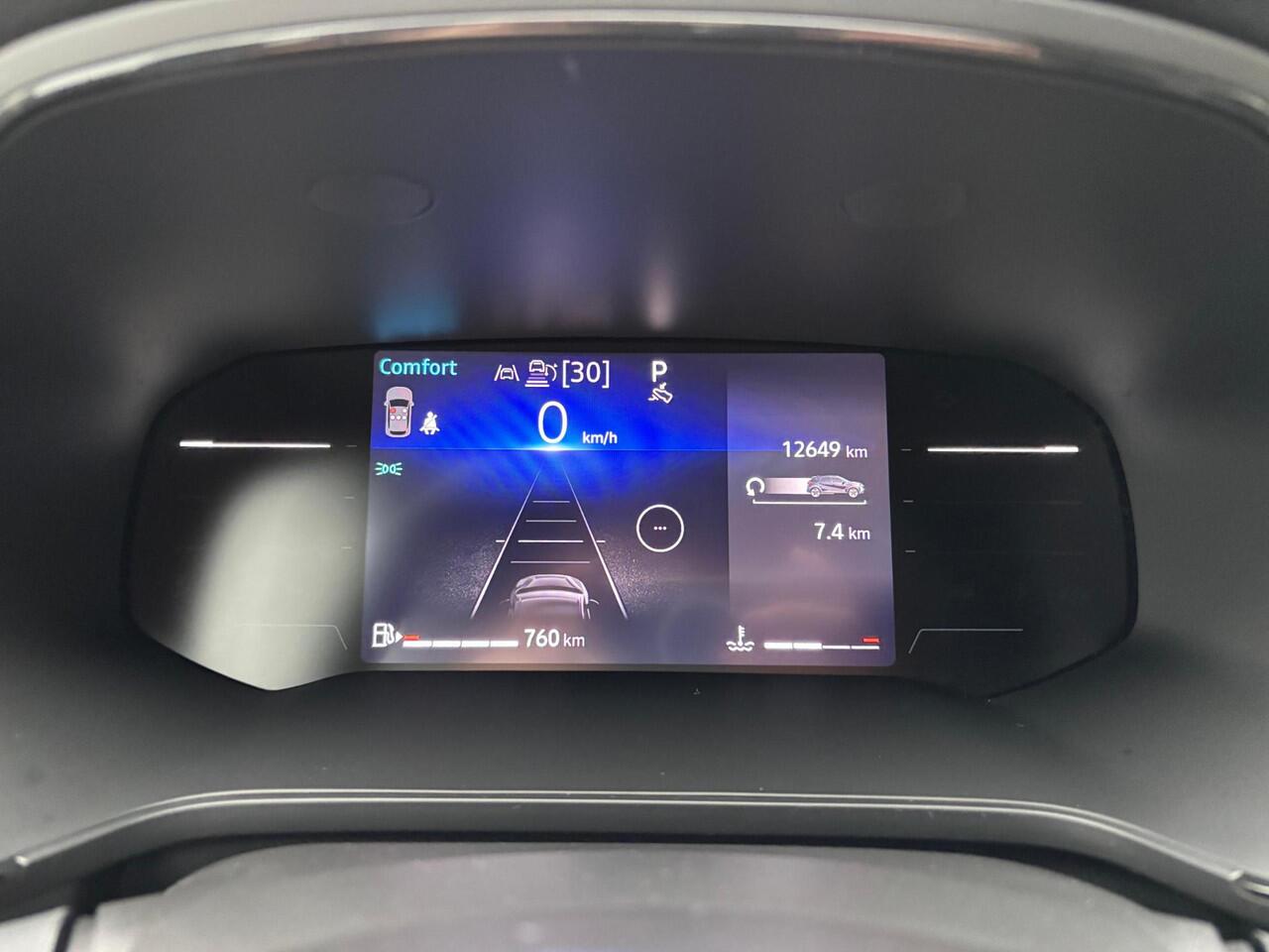 Renault CAPTUR 1.3 mild hybrid 160 techno / 1e Eigenaar / Aanhangwagen geremd 1200kg /