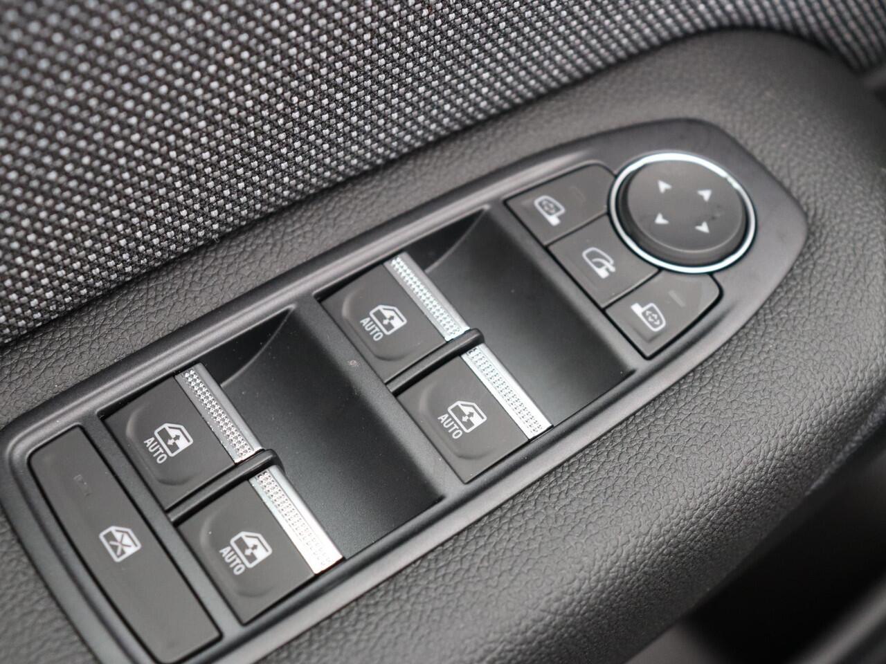 Renault CAPTUR E-Tech full hybrid 160pk techno | Active driver assist | Stoel- en stuurwielverwarming | 360 graden camera |