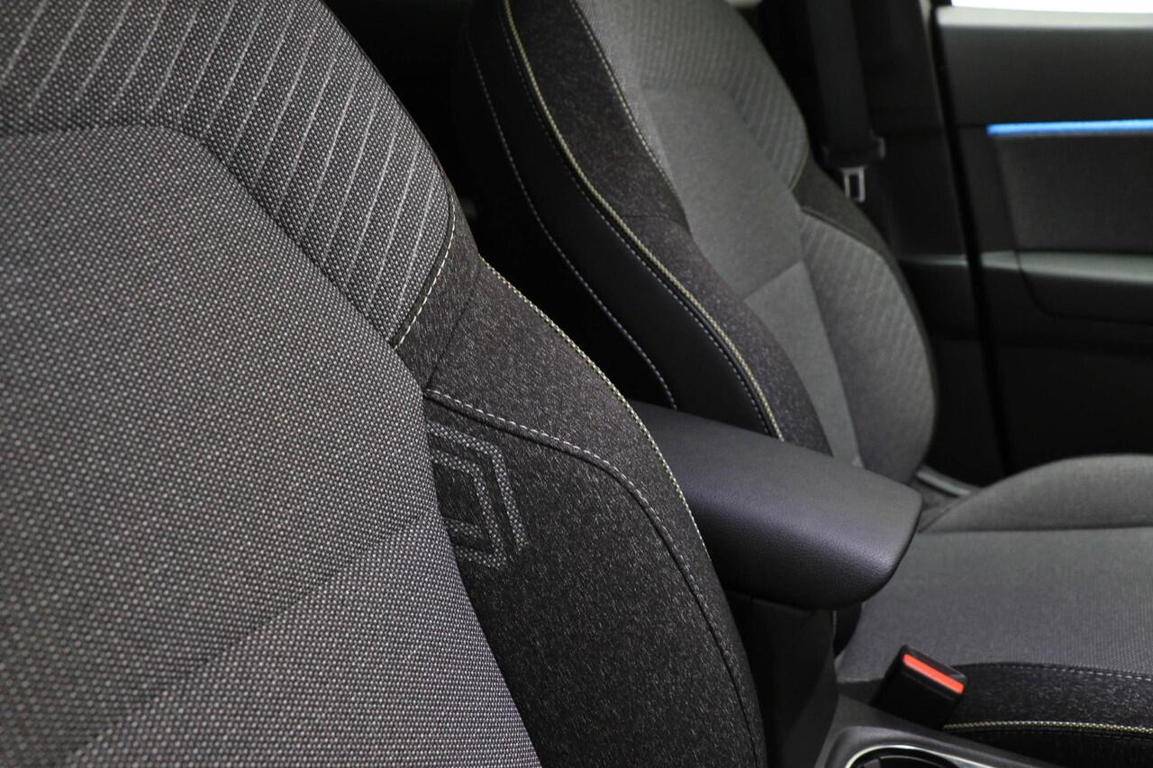 Renault CAPTUR 1.3 mild hybrid 160 techno | Stoelverwarming | Stuurverwarming | Nieuw model |