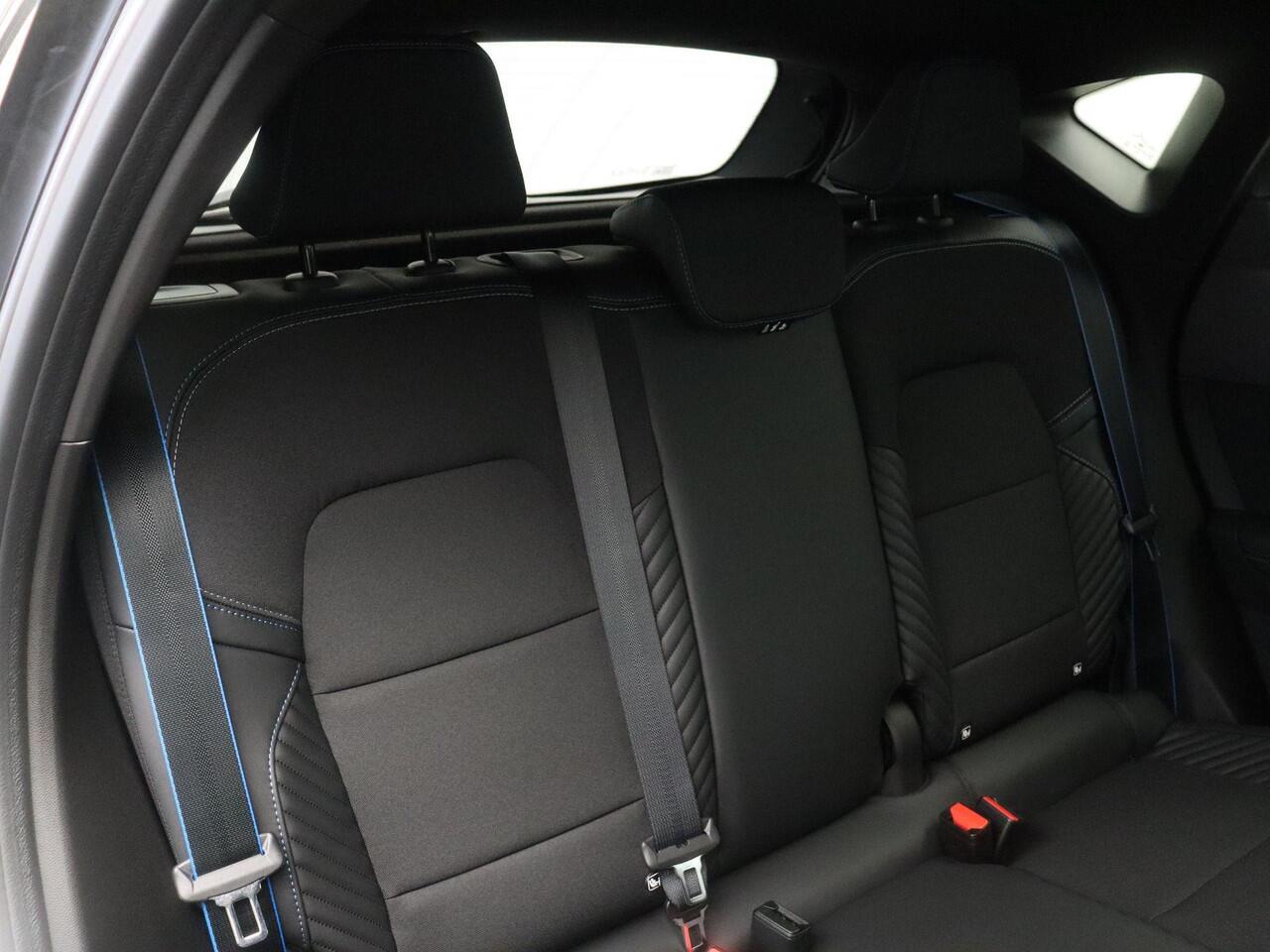 Renault CAPTUR E-Tech full hybrid 160pk esprit Alpine | Panoramisch dak | Harman kardon | Stuurverwarming |