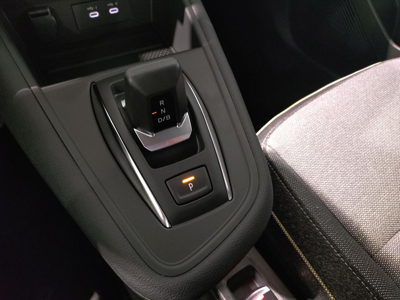 Renault CAPTUR 1.8 E-Tech full hybrid 160 techno / VOORRAADACTIE INCLUSIEF 5 JAAR GARANTIE /