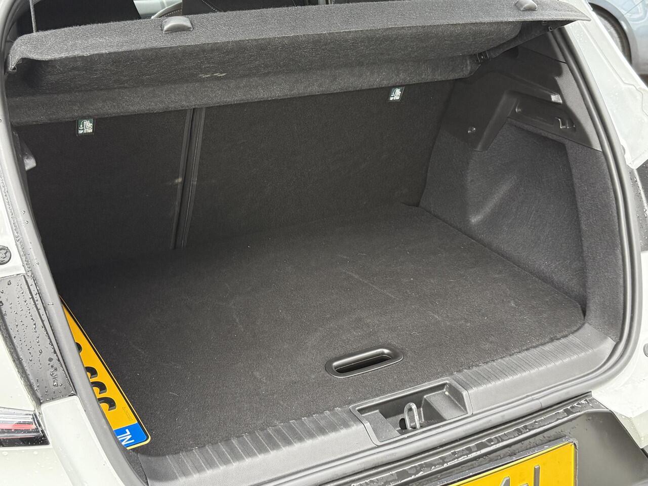 Renault CAPTUR 1.3 TCe 160 esprit Alpine (Hoge instap) Automaat | Camera | Winter Pack | Navigatie