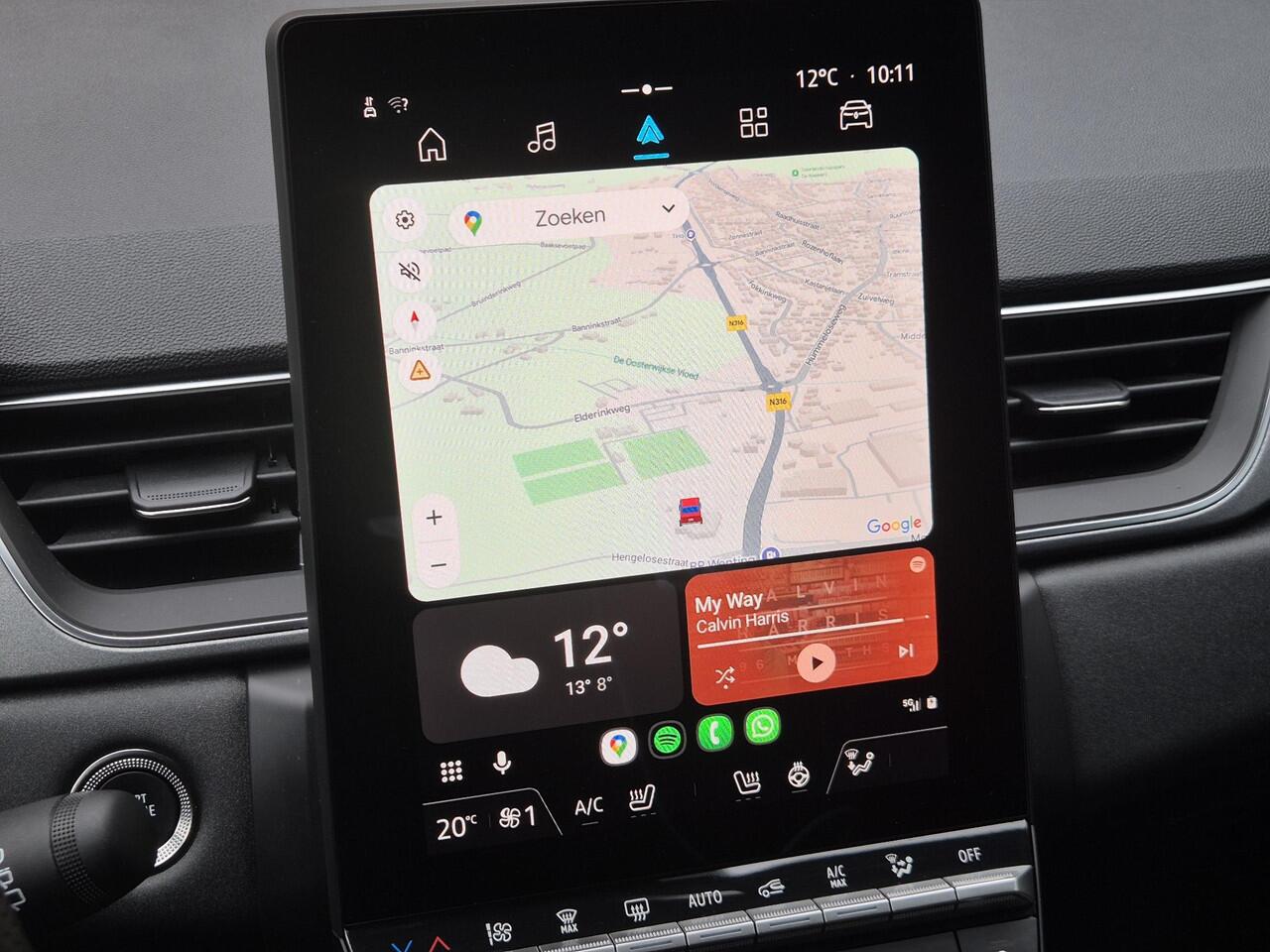 Renault CAPTUR 1.3 mild hybrid 160 techno Automaat / Fabrieksgarantie tot 07-2027 / Pack winter / Apple Carplay Android Auto / Trekgewicht 1200 kg / Stuur-, en Stoel verwarming / Adaptief CC / Keyless Entry/Start / Climate control / Draadloze telefoon lader /