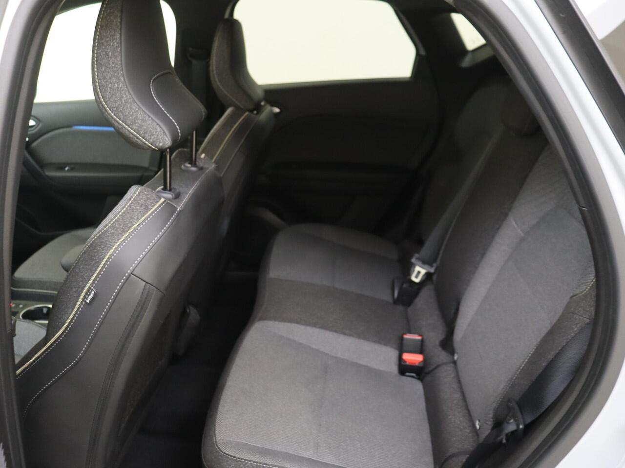 Renault CAPTUR 1.6 E-Tech full hybrid 145 techno