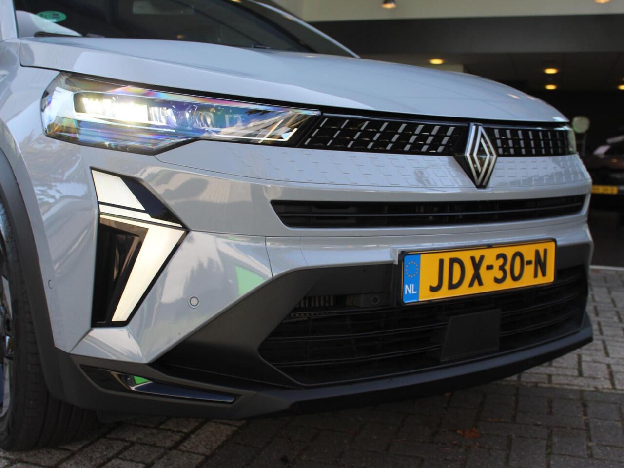 Renault CAPTUR TCe 90 Techno / 8.000KM!! / 10,4'' NAVI / 10,25'' DASHBOARD / CAMERA / PDC V+A / CRUISE / CLIMATE / PRIVACY GLASS / DAB / APPLE CARPLAY / ANDROID AUTO / 18'' LMV