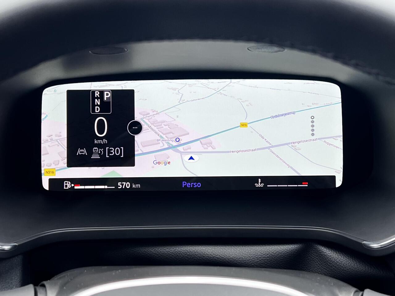 Renault CAPTUR 1.3 mild hybrid 160 techno Automaat / Weinig km / Trekgewicht 1.200 kg / Adaptieve CC / Stuur- en stoelverwarming / Navi groot scherm / Apple Carplay Android / 18" wielen /