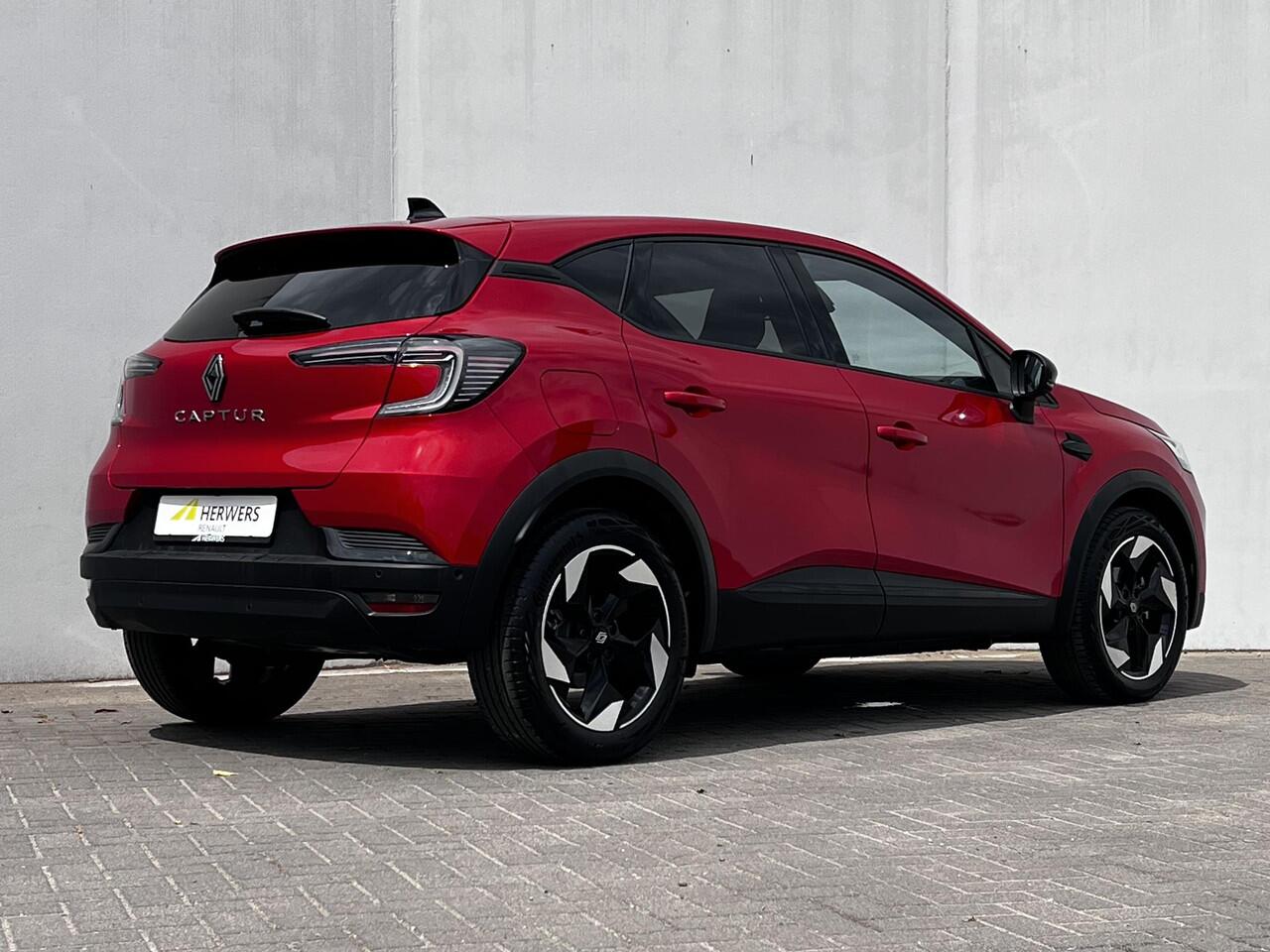Renault CAPTUR 1.3 mild hybrid 160 techno Automaat / Weinig km / Trekgewicht 1.200 kg / Adaptieve CC / Stuur- en stoelverwarming / Navi groot scherm / Apple Carplay Android / 18" wielen /