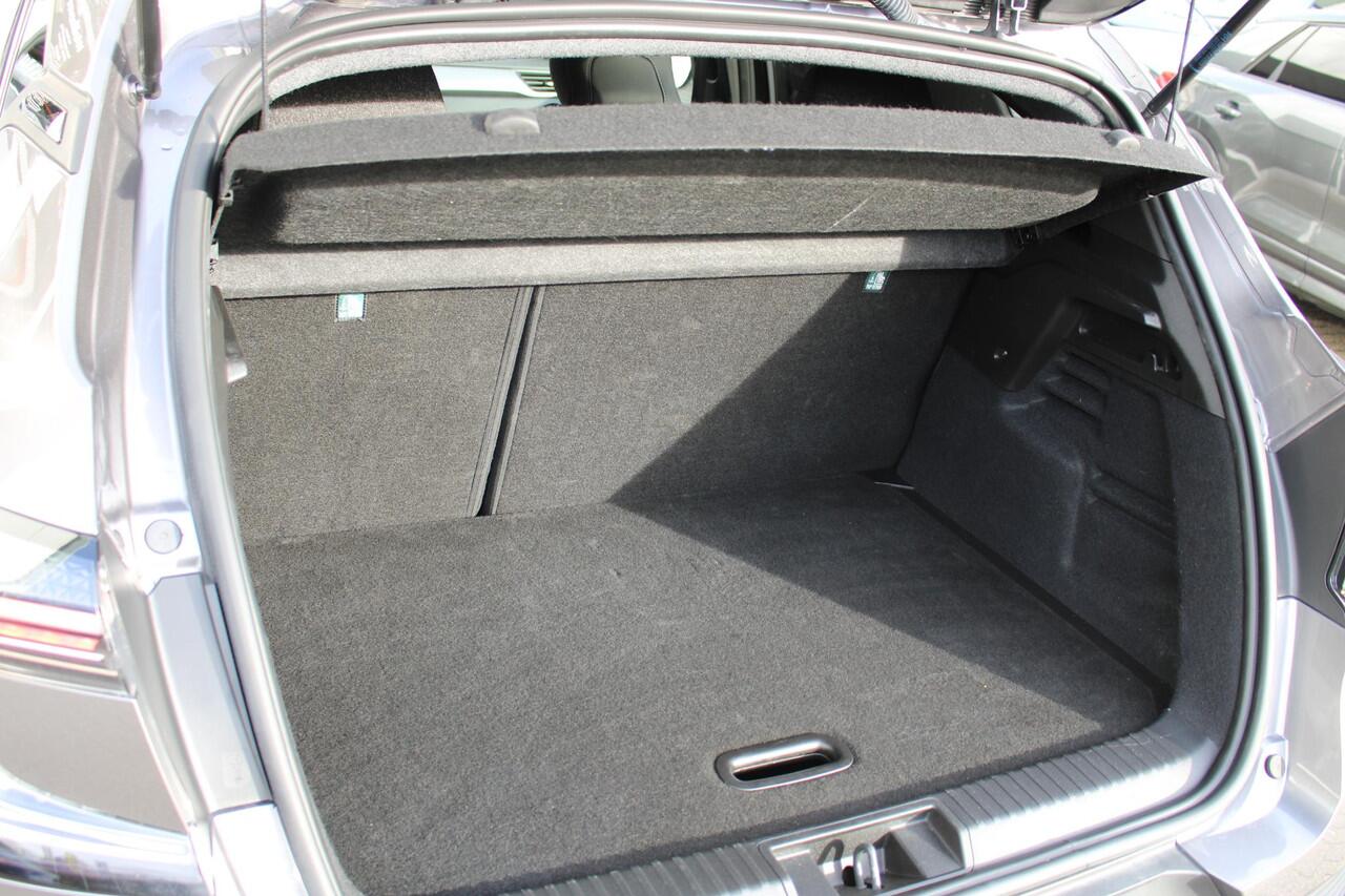 Renault CAPTUR 1.6 E-Tech full hybrid 145 techno | Navigatie | Camera | Cruise control | Stoel + Stuurverwarming