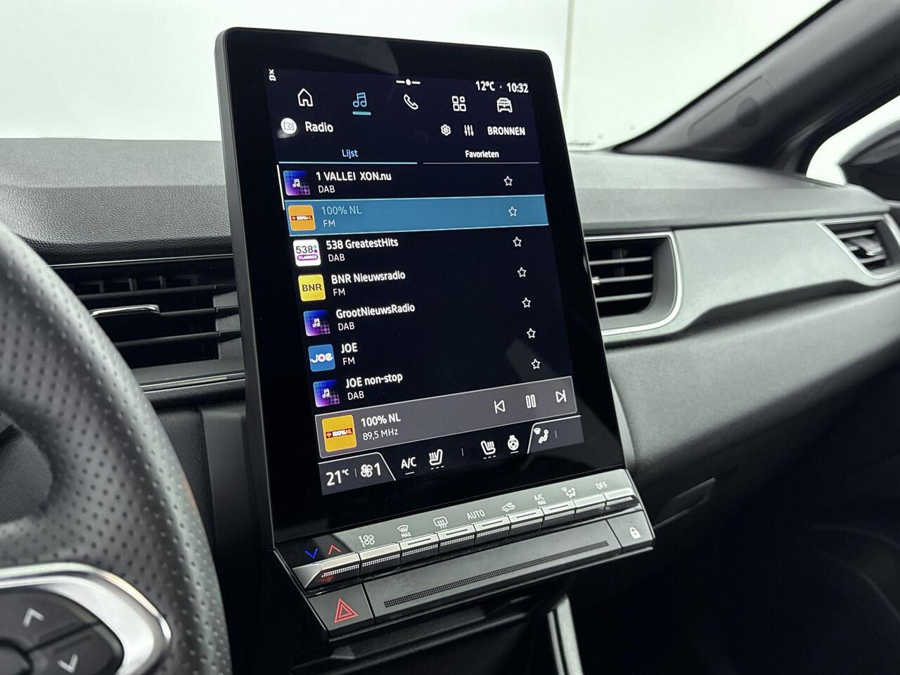 Renault CAPTUR 1.6 E-Tech full hybrid 145 techno | Android & Apple Carplay | Stoel & Stuurverwarming | Achteruitrijcamera | Parkeersensoren | Climate & Cruise Control |