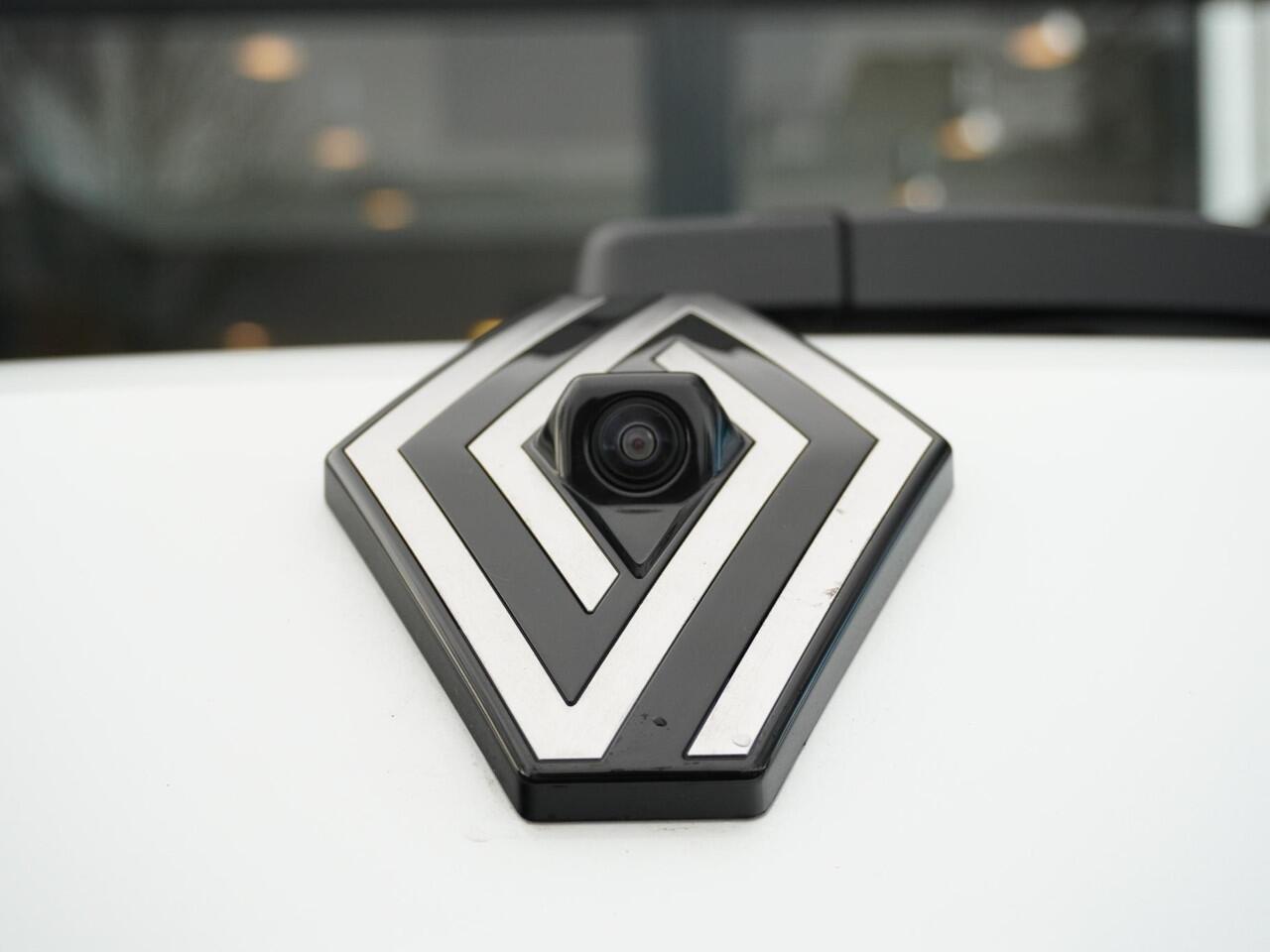 Renault CAPTUR TCe 90 Techno / DEMO / 10,4'' NAVI / 10,25'' DASHBOARD / CAMERA / PDC V+A / CRUISE / CLIMATE / PRIVACY GLASS / DAB / APPLE CARPLAY / ANDROID AUTO / 18'' LMV