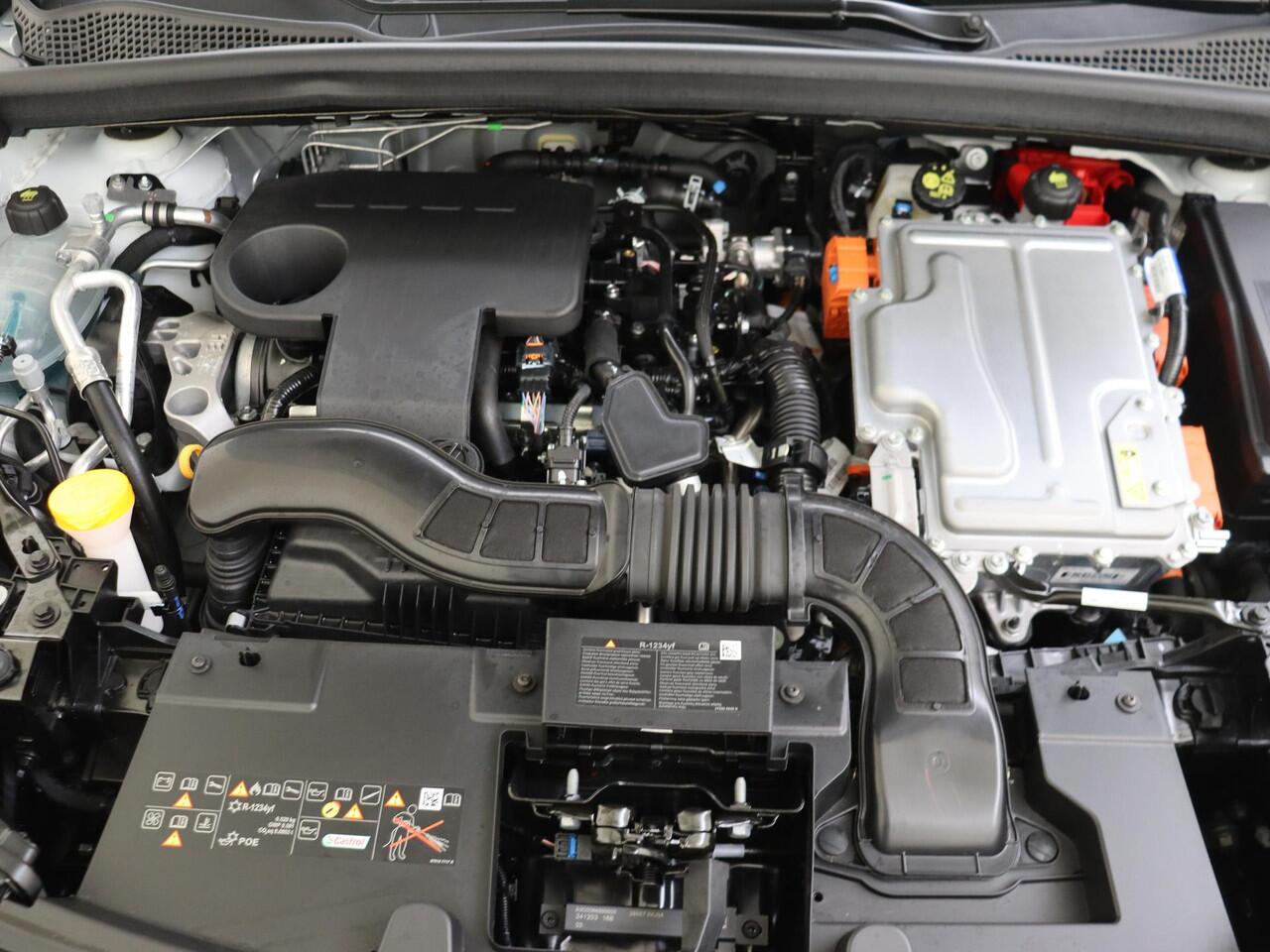 Renault CAPTUR 1.6 E-Tech full hybrid 145 esprit Alpine | Harman Kardon Audio / Pano dak / Pack winter / Navi / 360 Camera