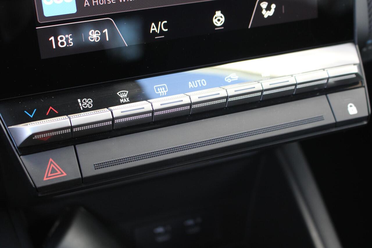 Renault CAPTUR 1.6 E-Tech full hybrid 145 esprit Alpine | Camera | Navigatie | Dodehoek detectie | Adaptive cruise control