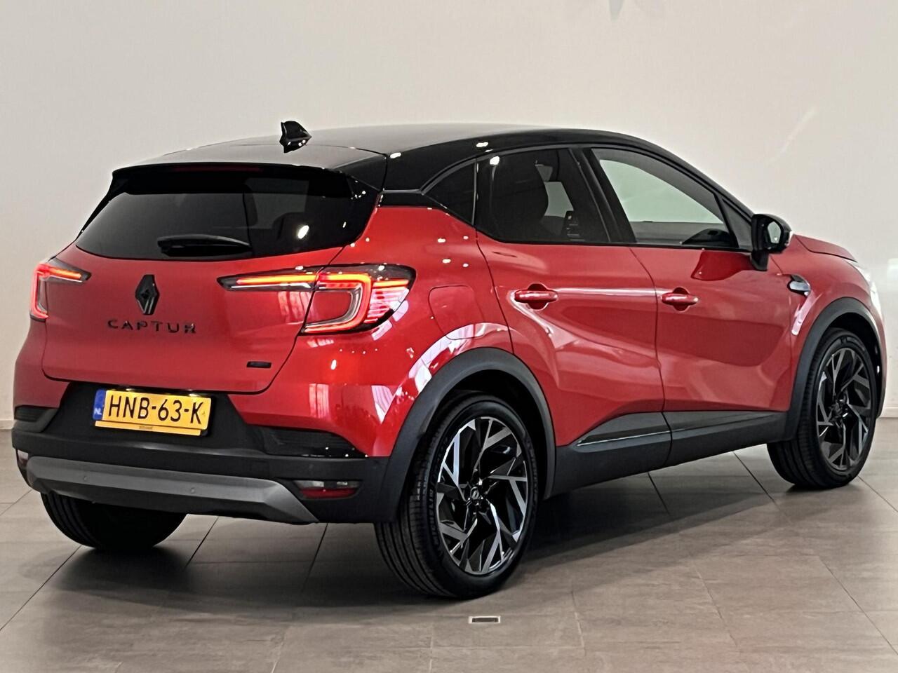 Renault CAPTUR 1.6 E-Tech Full Hybrid 145 Esprit Alpine | Navigatie | Climate Control | Cruise Control | Lichtmetalen velgen 18" | Apple Carplay/Android Auto