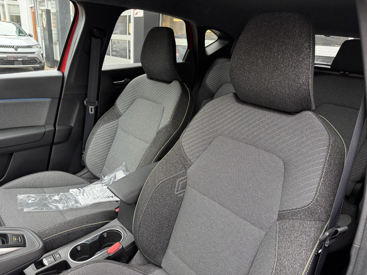 Renault CAPTUR 1.3 tce 160pk EDC Techno+Pack Winter!!