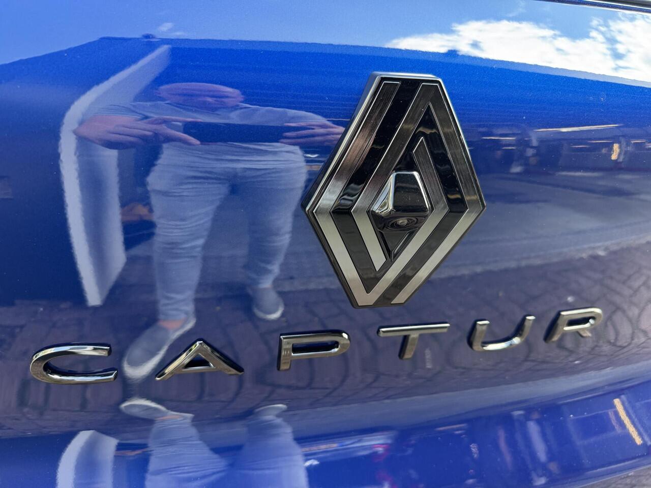 Renault CAPTUR 1.6 E-Tech 145 esprit Alpine+Pack Ligt&Sound!!