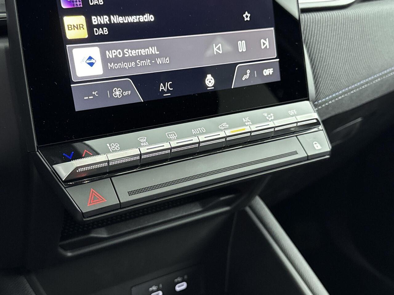 Renault CAPTUR 1.8 E-Tech Full Hybrid Esprit Alpine 160PK | Google Navigatie | Adaptieve Cruise Control | Achteruitrijcamera | 19'' Inch Velgen | Apple CarPlay & Android Auto