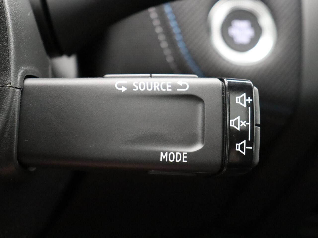 Renault CAPTUR 1.8 E-Tech full hybrid 160pk esprit Alpine | Harman kardon | Elek. bedienbaar panoramadak |