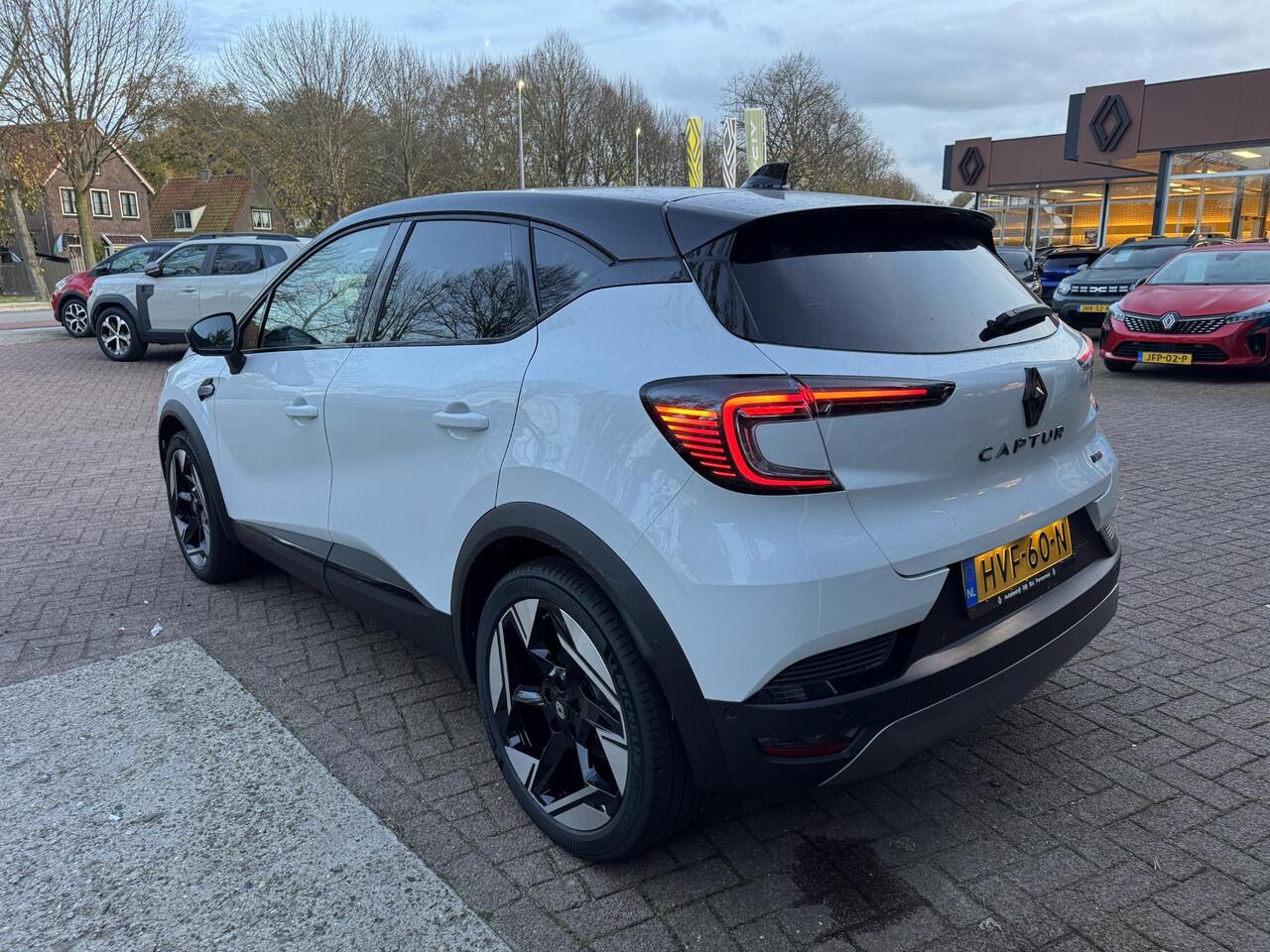 Renault CAPTUR 1.6 E-Tech 145 esprit Alpine+Pack Light&Sound!!