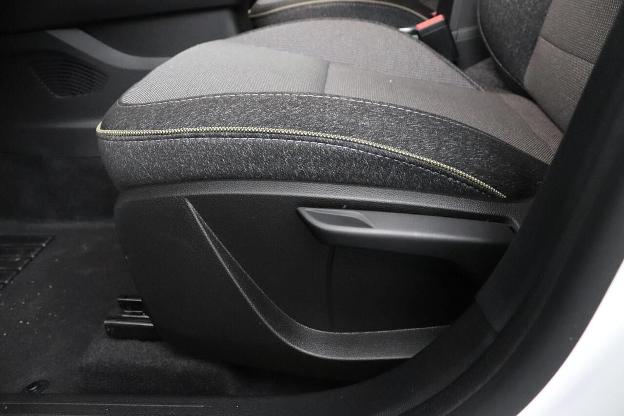 Renault CAPTUR 1.3 mild hybrid 160 techno | Navigatie | Camera | Cruise control | Stoel + Stuurverwarming