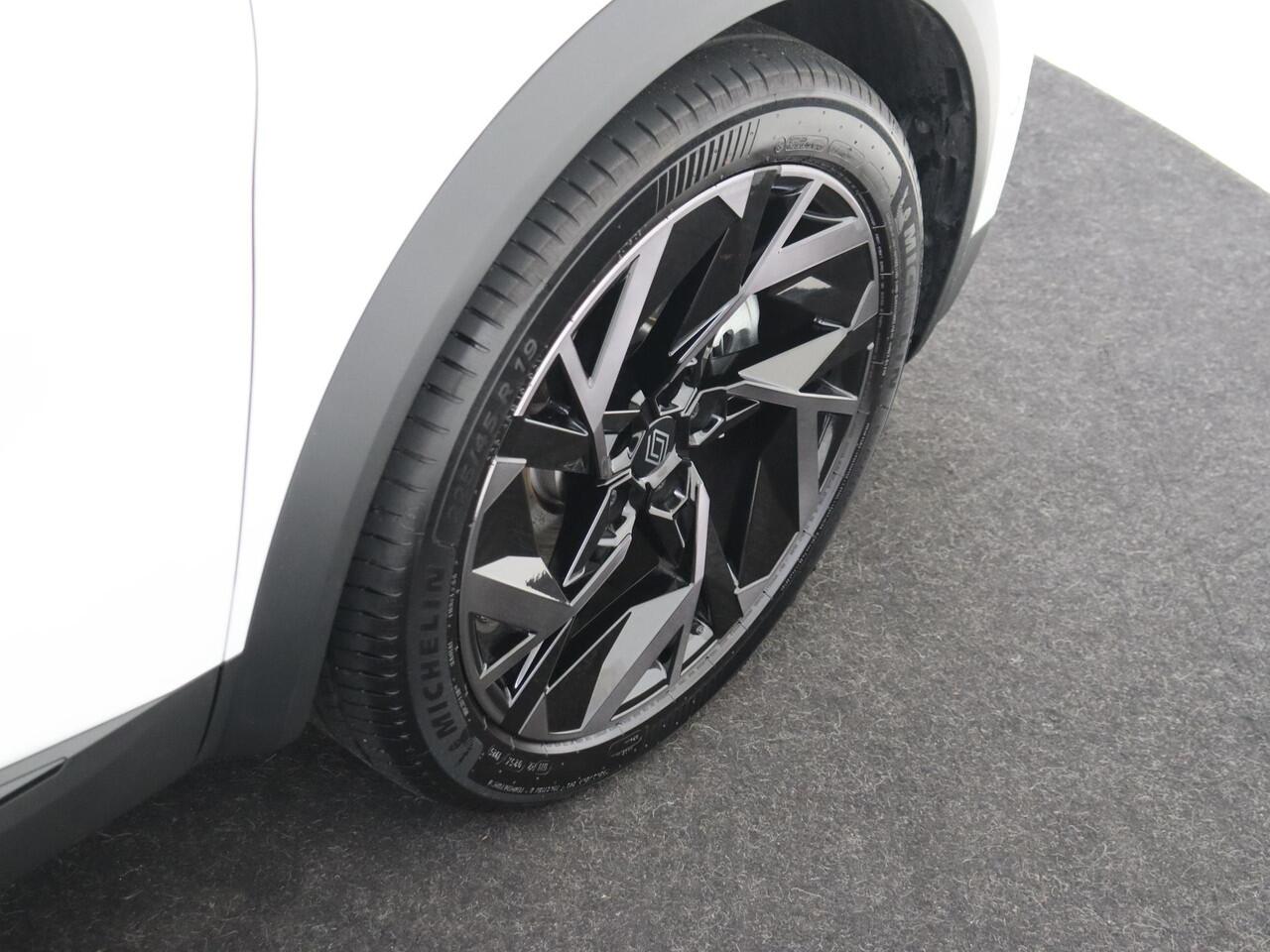 Renault CAPTUR 1.6 E-Tech full hybrid 145 esprit Alpine | Harman Kardon Audio | Pano dak | Pack winter | Navi | 360 Camera |