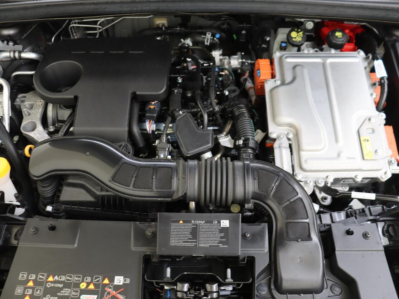 Renault CAPTUR 1.6 E-Tech full hybrid 145PK techno | Automaat | Navigatie | Apple carplay | Stoel + Stuurverwarming | Camera | Climate control