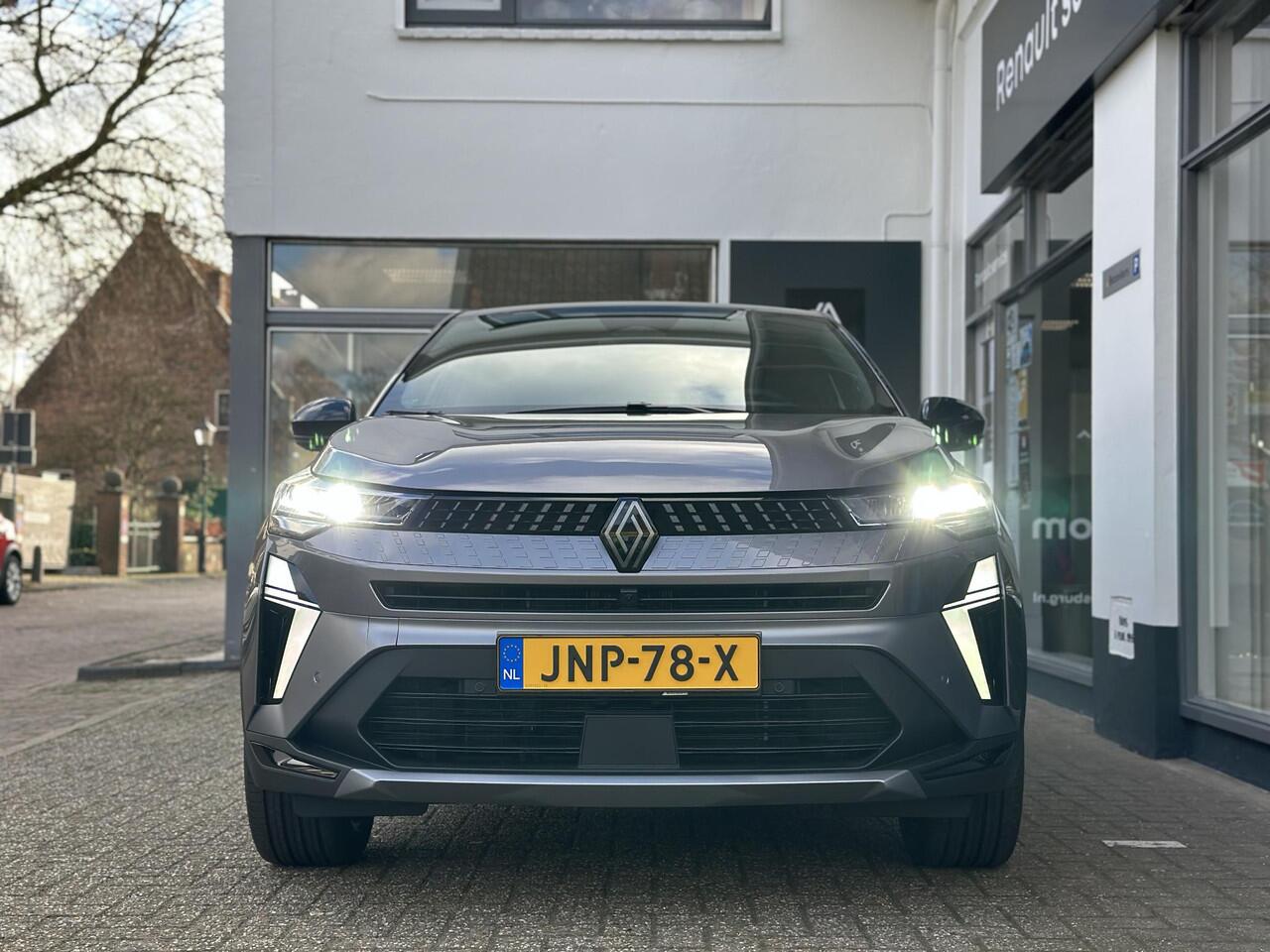 Renault CAPTUR 1.8 E-Tech full hybrid 160 esprit Alpine | Nieuwe Nederlandse auto | Pack Priviege | Pack Light & Sound | Rijklaarprijs!! | Voordeel op deze auto van ¤ 4.380,- |