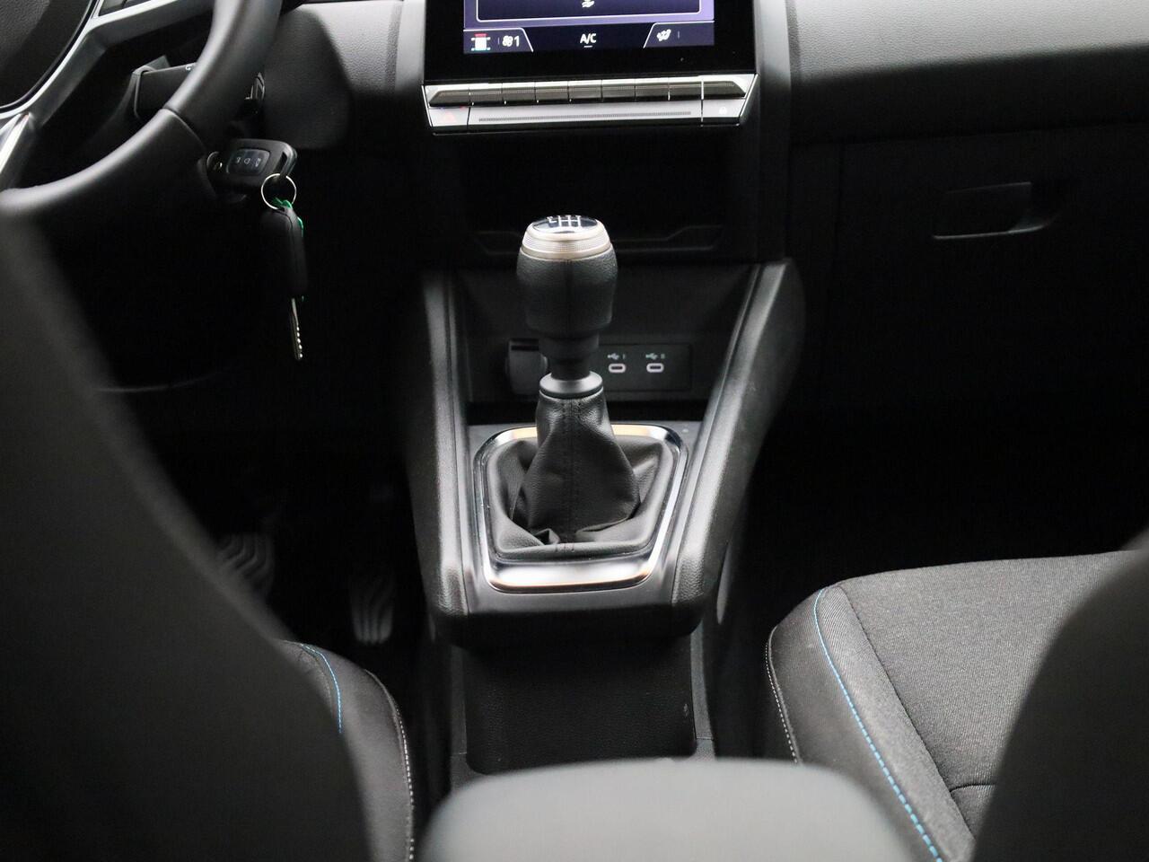 Renault CAPTUR 1.0 TCe 90 evolution | Camera | PDC Achter | LED Pure Vision | Cruise Control & Snelheidsbegrenzer | Draadloze Apple Carplay & Android Auto | Airconditioning | Haaienvin-antenne | Two-tone