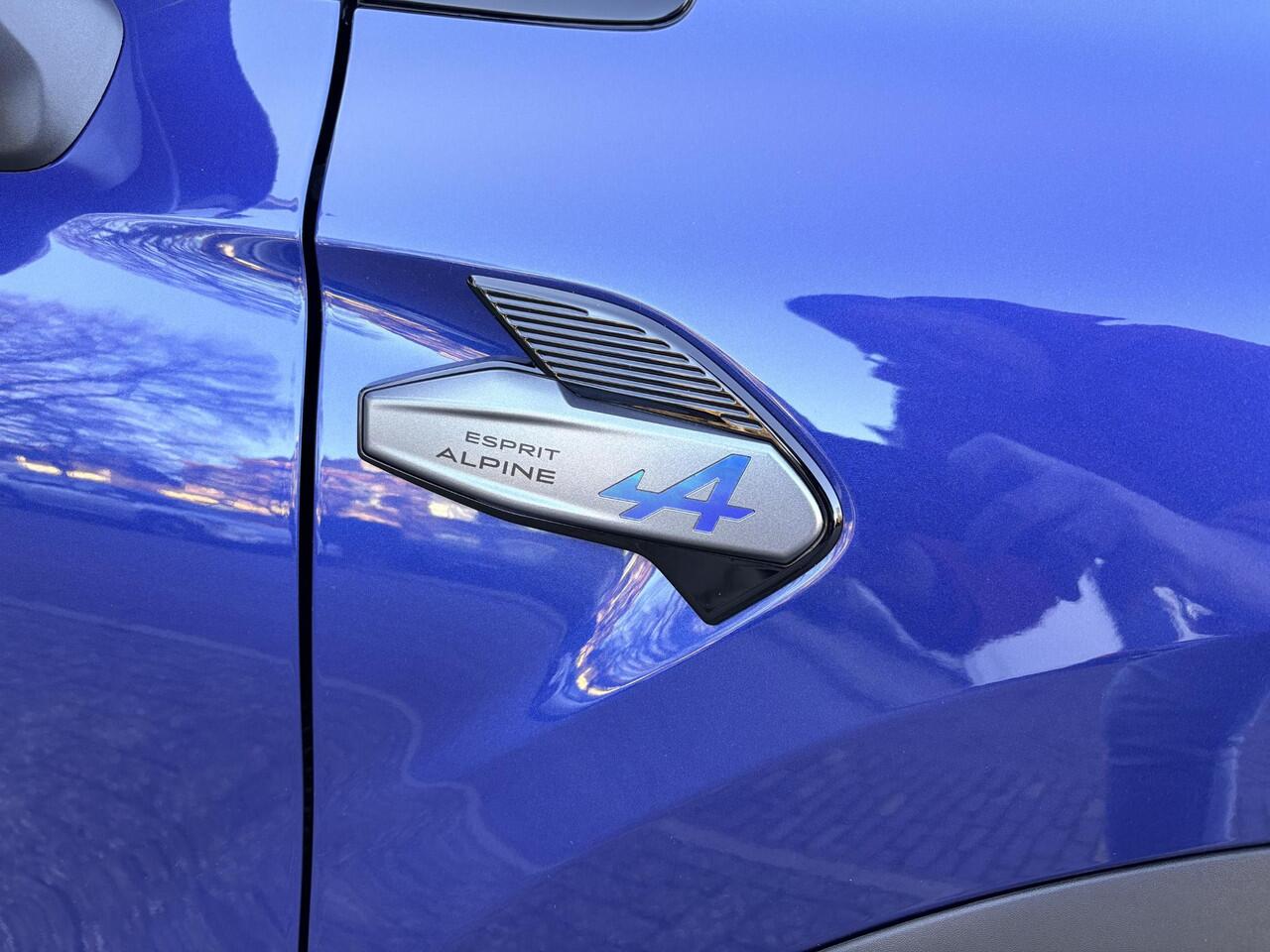 Renault CAPTUR 1.8 E-Tech full hybrid 160 esprit Alpine | Nieuwe Nederlandse auto | Pack Privilege | Pack Light & Sound | Rijklaarprijs!! | Voordeel op deze auto van ¤ 4.380,- |