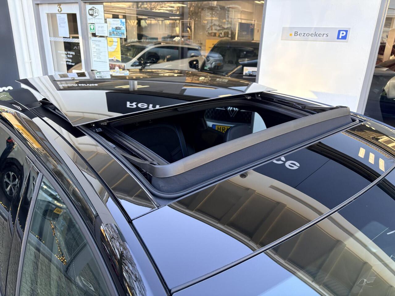 Renault CAPTUR 1.8 E-Tech full hybrid 160 esprit Alpine | Nieuwe Nederlandse auto | Pack Privilege | Pack Light & Sound | Rijklaarprijs!! | Voordeel op deze auto van ¤ 4.380,- |