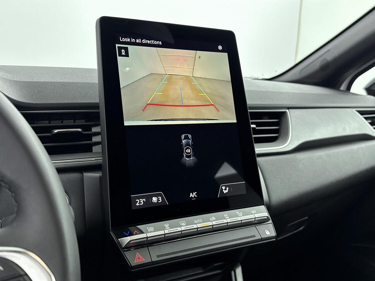 Renault CAPTUR 1.3 mild hybrid 160Pk techno | Android & Apple Carplay | Parkeersensoren | Cruise & Climate Control | DAB Radio | Lichtmetalen Velgen 18"