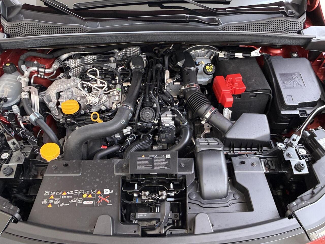 Renault CAPTUR 1.3 mild hybrid 160Pk techno | Navigatie via Apple & Android Carplay | Achteruitrijcamera | Parkeersensoren Voor & Achter | Cruise control & Snelheidsbegrenzer | Climate Control | Privacy Glass | Keyless Entry |