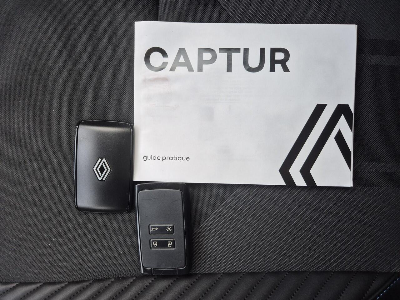 Renault CAPTUR 1.6 E-Tech full hybrid 145 esprit Alpine Automaat / Fabrieksgarantie tot 05-2027 / Glazen Schuif- en Kanteldak / Adaptief Cruise Control / Achteruitrijcamera / Draadloze Telefoon Lader / Apple Carplay & Android Auto /