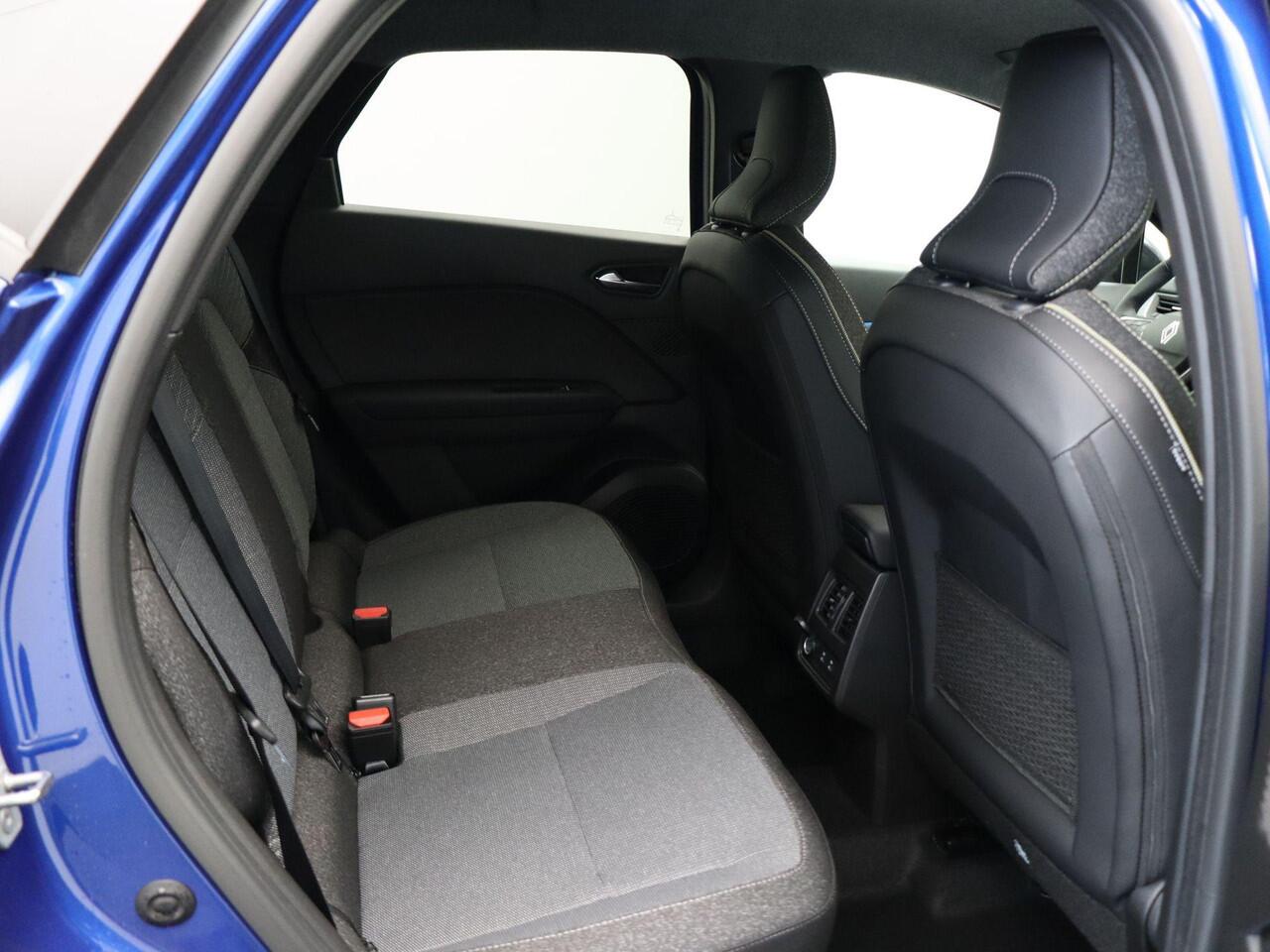 Renault CAPTUR 1.8 E-Tech full hybrid 160 techno | Stoel en stuurwielverwarming | Navi | Cruise | LED | Achteruitrijcamera.