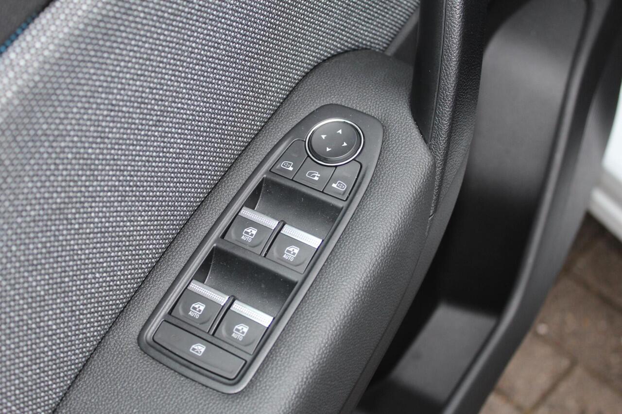 Renault CAPTUR 1.3 mild hybrid 160 techno Automaat