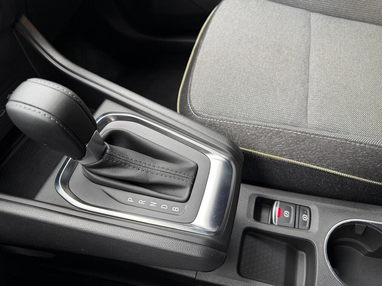 Renault CAPTUR E-Tech Full Hybrid 145 Techno | Automaat | Navigtaie | Camera | Stoelverwarming | Stuurverwarming |