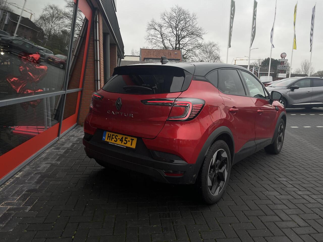 Renault CAPTUR 1.0 TCe 90 techno / ACHTERUITRIJCAMERA / PARKEERSENSOREN / CRUISE CONTROL / CLIMATE CONTROLE